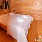 Bed and breakfast Nun Bungalove 4*