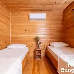 Nun Bungalove Bed and breakfast