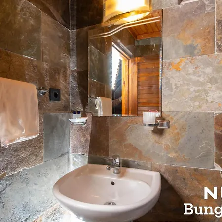 Nun Bungalove Frühstückspension