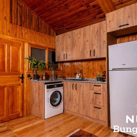 Nun Bungalove *