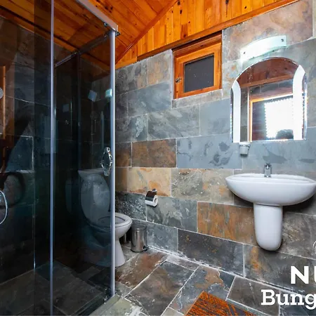 Bed & Breakfast Nun Bungalove 4*