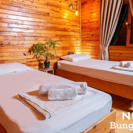 Bed & Breakfast Nun Bungalove 4*