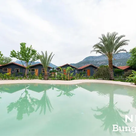 Bed & Breakfast Nun Bungalove 4*
